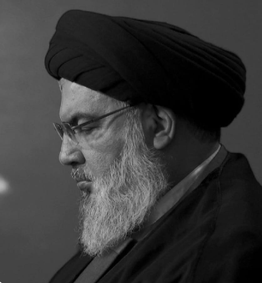 HassanH99444's tweet photo. "عُدْ وَقُلْ:
مَوْتِي حَدِيثٌ يُفْتَرَى، وَخُذِ البَقِيَّةَ البَاقِيَةَ مِنْ سِنِينَ حَيَاتِي." https://t.co/YYK0qC5Wgb