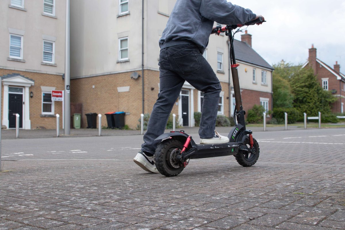 DriveInsured's tweet photo. ⚠️ How much do you know about the law on private e-scooters?

Micromobility injury claims have now surpassed £100m, yet 55% of UK adults don't know it's illegal to ride a privately owned e-scooter on public roads.

With claims rising and serious injuries becoming more common, MIB is calling for greater public awareness.

Read more 👇
🔗 https://t.co/UBQiwse6dE
#RoadSafety #EScooters #Micromobility #UninsuredDriving #DriveInsured