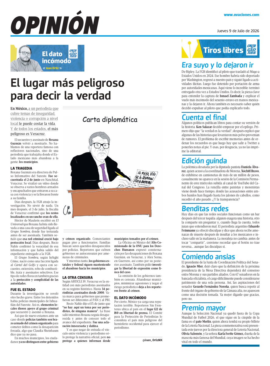 Juan_OrtizMX's tweet photo. 🗳️📌 EL LUGAR MÁS PELIGROSO PARA DECIR LA VERDAD

Veracruz es el estado más peligroso para ser periodista en México.

El asesinato de Roxana Guzmán lo muestra otra vez.

Era directora de Pulso Informativo del Sureste y trabajaba desde Nanchital.

Fue secuestrada el 2 de junio.

Un video mostró a hombres armados entrando a su casa y llevándosela frente a su familia.

Un mes después, la fiscalía confirmó que los restos encontrados en un rancho eran de ella.

Entre los detenidos había policías municipales de Ixhuatlán del Sureste.

Rocío Nahle minimizó el caso. 

Dijo que “no hay aquí un tema por ser periodistas” mientras Roxana seguía desaparecida.

Según ARTICLE 19, Veracruz registra 34 periodistas asesinados desde 2000.

Y el periodismo local es el más vulnerable.

Cubre policías, alcaldes, crimen, negocios, desapariciones y abusos donde casi no hay reflectores nacionales.

▶️ @ovaciones