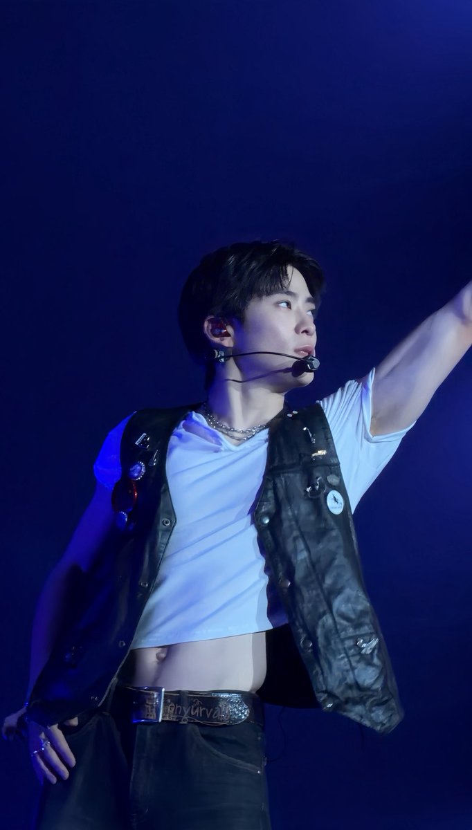onyurvals's tweet photo. Dahsyat 🔥

#JAEHYUN #재현
#JAEHYUN_MONO_JAKARTA https://t.co/5CM5hYpFUi