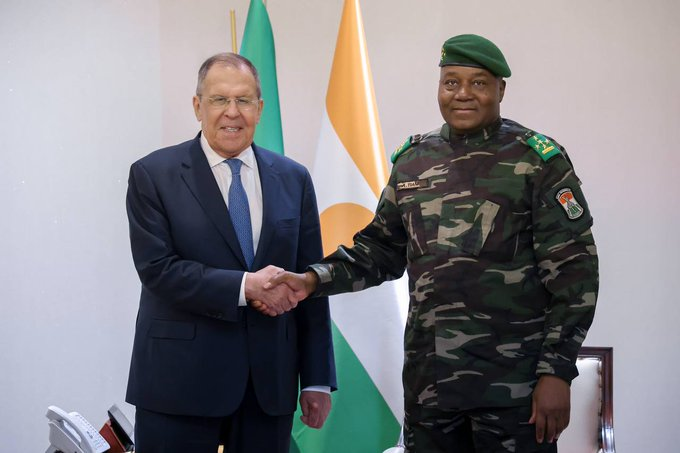 MaliinStyl_'s tweet photo. #Russia's Foreign Minister Sergey Lavrov was received by President of Niger Abdourahamane Tchiani. https://t.co/KTrX56BunB