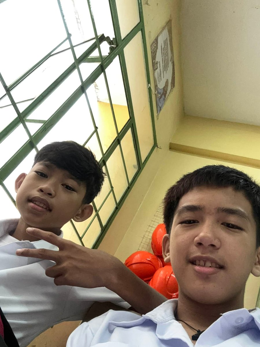 BlickyJ_2's tweet photo. stupidyante! 💸 https://t.co/vRHtRD7zxQ