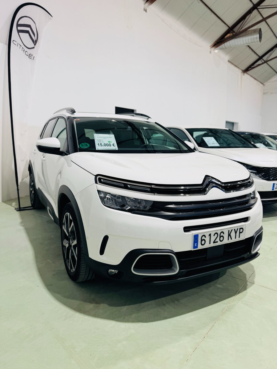 CitroenProvecar's tweet photo. Si no sigues la moda del “último modelo” ahorrarás mucho (al menos en tu Citröen) porque tenemos tres #C3Aircross de OCASIÓN a precio de derribo:

⚪ Uno por 15.500€
🔴 Otro por 9.000€ ‼️
⚪ Y otro por 15.000€

8️⃣años de garantía.

📍 Ctra de Mahora, Km. 2,300 #Albacete https://t.co/uvFwFujSOh