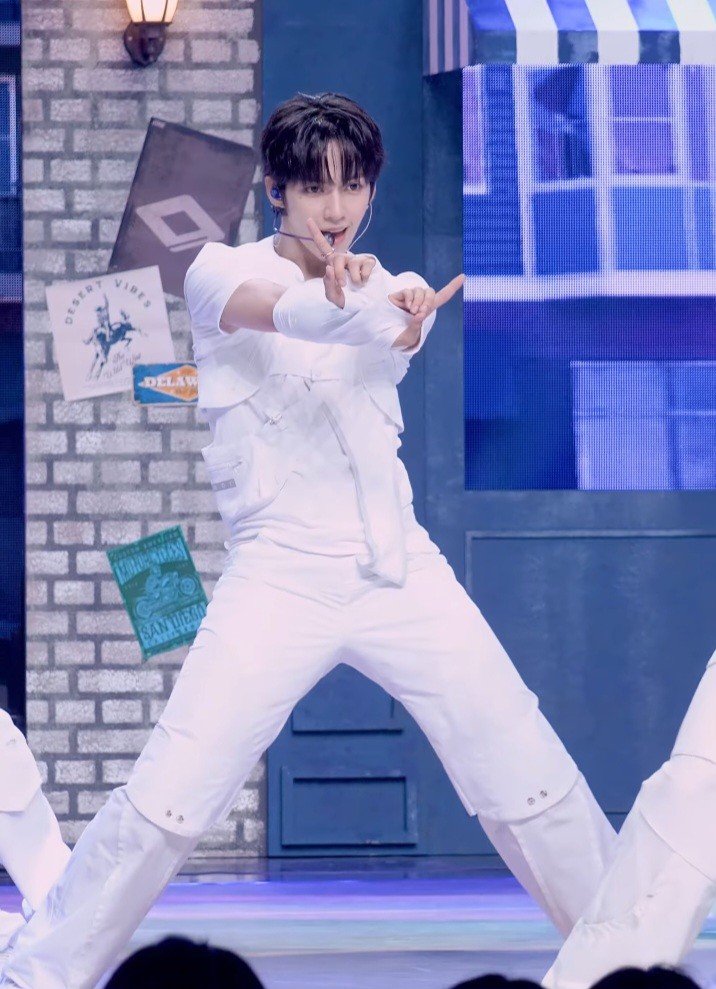 iamjlsgf's tweet photo. Have you watched JL's fancam yet?

Now's the time to give it your love! Watch, like, repost, and leave a comment to help more people discover JL's incredible performance and stage presence.

https://t.co/bBzXVXGbik

#AHOF_JL #제이엘 https://t.co/605eoS7PdE
