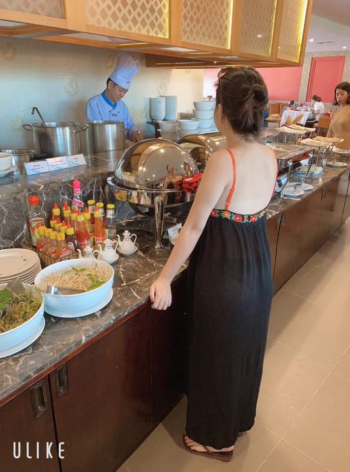 CoffeeSland's tweet photo. Em có chồng rồi,
A có nên dùng hình tụi mình để bắt em phải gặp lại không ?
A nhớ em nhiều lắm, càng xem hình cũ a lại càng nhớ lồn em nữa https://t.co/7t7OsGD7Xo