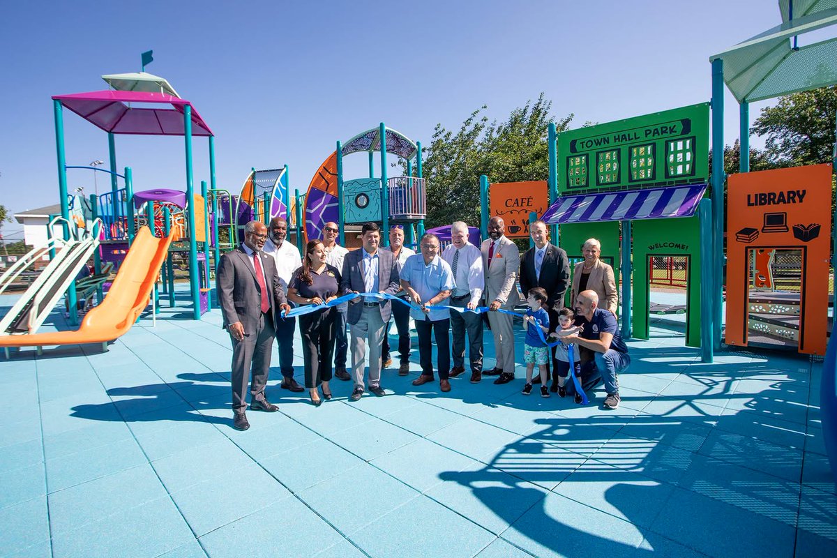 TownOfBabylon's tweet photo. The Town Board cut the ribbon on the brand-new playground at the Bob "Captain Kangaroo" Keeshan Tot Lot at Town Hall thanks to $1 million in state funding from @GovKathyHochul. https://t.co/KOEtykbIEh