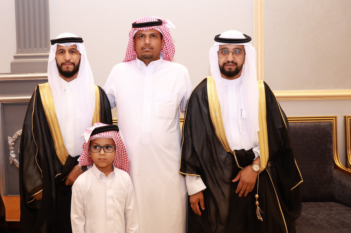 mtabmktab's tweet photo. صور

حفل زواج الشابين

سلطان خلف العصوي السلمي
مشاري خلف العصوي السلمي https://t.co/viXVvdhL85