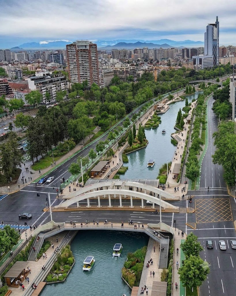 RoDiputado's tweet photo. Así se verá el río Mapocho transformado en paseo urbano fluvial 🇨🇱 https://t.co/5lRlPHlsU9
