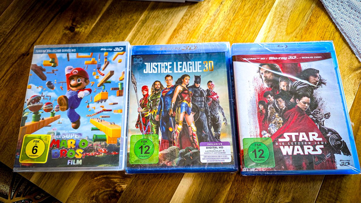 TheEricButts's tweet photo. Sweet #3Dbluray haul came in today! ☺️🤘 https://t.co/4qFO7vOYtZ
