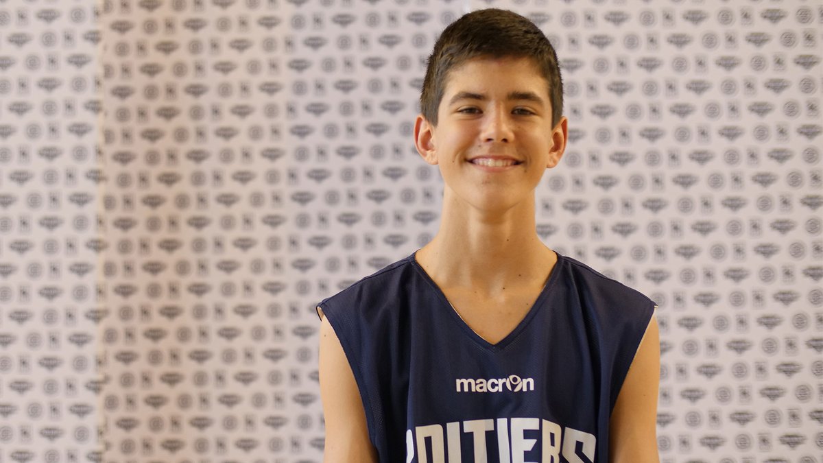 Be_BasketFr's tweet photo. 🩶 L'histoire d'amour continue entre Imanol Prot et Poitiers !

🧬 Enfant de la ville, arrivé au PB86 à treize ans, le shooteur a prolongé son contrat pour deux ans.

📌 https://t.co/wv4Ndcaw6w https://t.co/d8Lut75H33