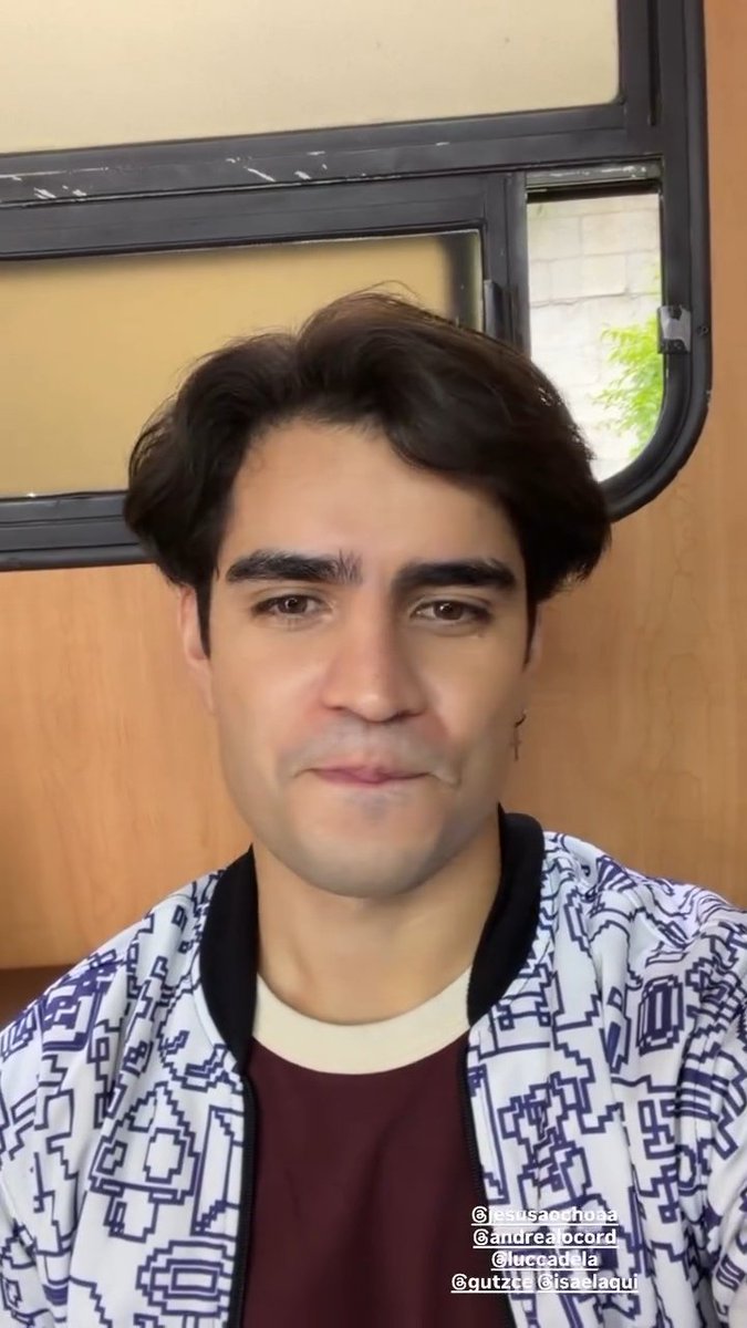 mrcuryx's tweet photo. los pucheros que hacía aaron porque le decían castroso jajajj mi chiquillo no es así de verás, él solo quiere ser el mismo 🤏🏻 https://t.co/nXCmQPnhH3