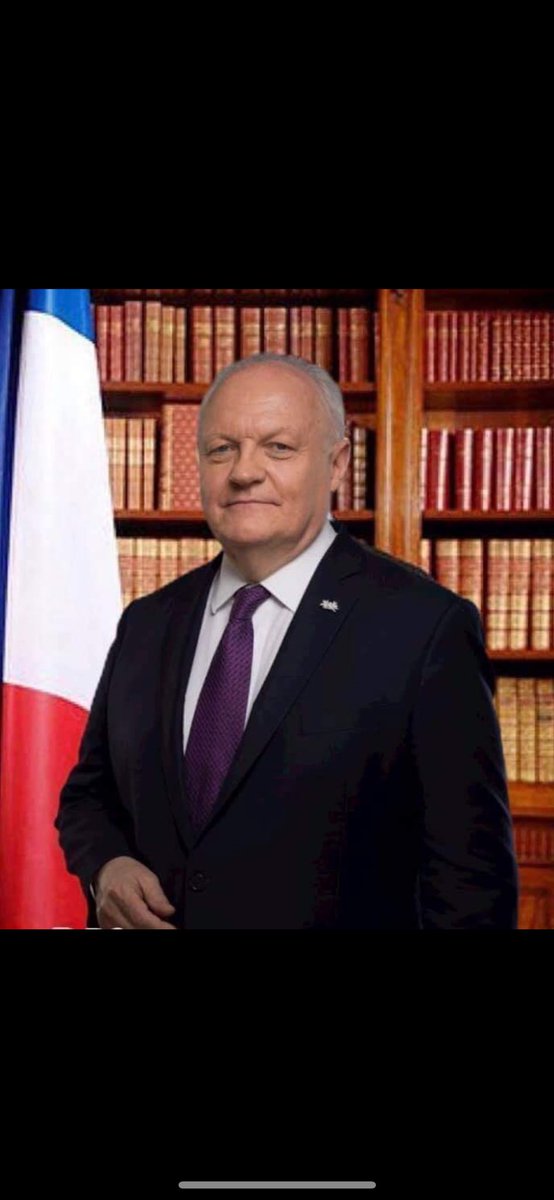 Elisabe15975204's tweet photo. Appel du 9 juillet 2026
A  tous ceux qui souhaitent élire un Président qui réenchantera la 🇨🇵 en 2027, cultivez-vous !
C'est bon pour le moral !
@f_asselineau
https://t.co/6juPO9tcRe voir le programme 2022,
Sinon, le programme 2027 devrait être disponible cet automne 🙏✝️ https://t.co/hDGYHERyL7