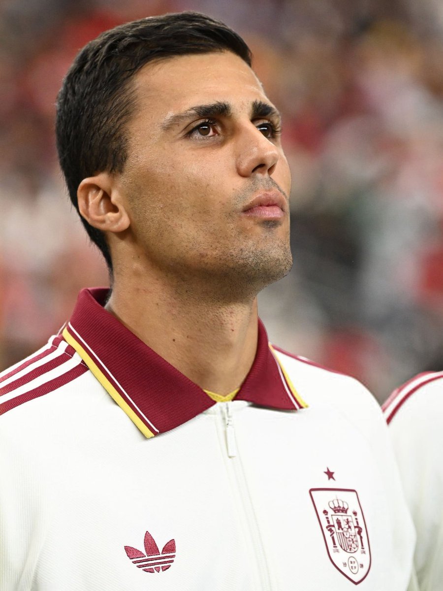 SxrgioSZN's tweet photo. Still one of the best players in the world https://t.co/hocVrNoDcu
