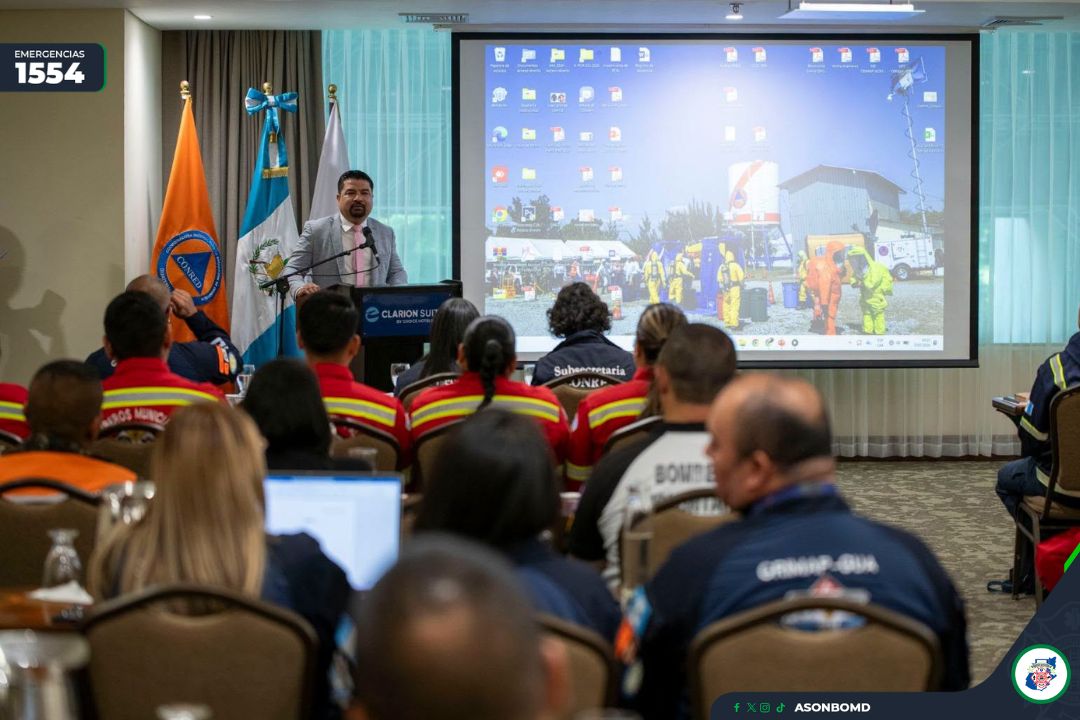 ASONBOMDGT's tweet photo. 🧪🚒 Planifican ejercicio nacional para fortalecer la respuesta ante incidentes con materiales peligrosos.

Representantes del Grupo Especializado GRIMAP de la Asociación Nacional de Bomberos Municipales Departamentales de Guatemala participaron en una reunión interinstitucional organizada por la Secretaría Ejecutiva de la Coordinadora Nacional para la Reducción de Desastres de Guatemala (SE-CONRED), como parte de la planificación del ejercicio del Grupo de Respuesta a Incidentes con Materiales Peligrosos de Guatemala (GRIMAP-GUA).

Esta actividad tiene como objetivo fortalecer las capacidades nacionales para la identificación, evaluación y respuesta ante emergencias relacionadas con materiales peligrosos, mediante la coordinación y el trabajo conjunto entre las instituciones que integran este grupo especializado.

#ASONBOMD #Emergencias1554