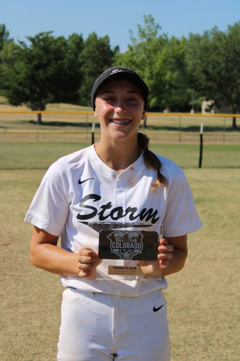 TaylorB_2029's tweet photo. 🥉3rd place at the Colorado Sparkler! We had an awesome week battling through extra inning and international tiebreaker games, ultimately coming in third! I had a great week on the mound and at the plate with 32 K’s in 29 innings and a .667 BA with a .700 OBP! Next up is PGF Nationals in Huntington Beach, CA! #2029uncomitted #RHP