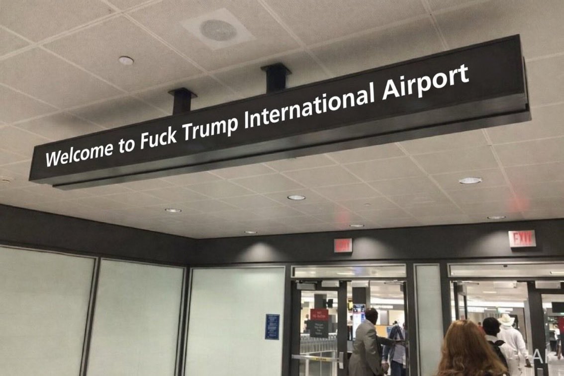 BobbieHill's tweet photo. @mmpadellan Do NOT share this exclusive shot from inside Terminal 1 https://t.co/vqaRrBiJEA