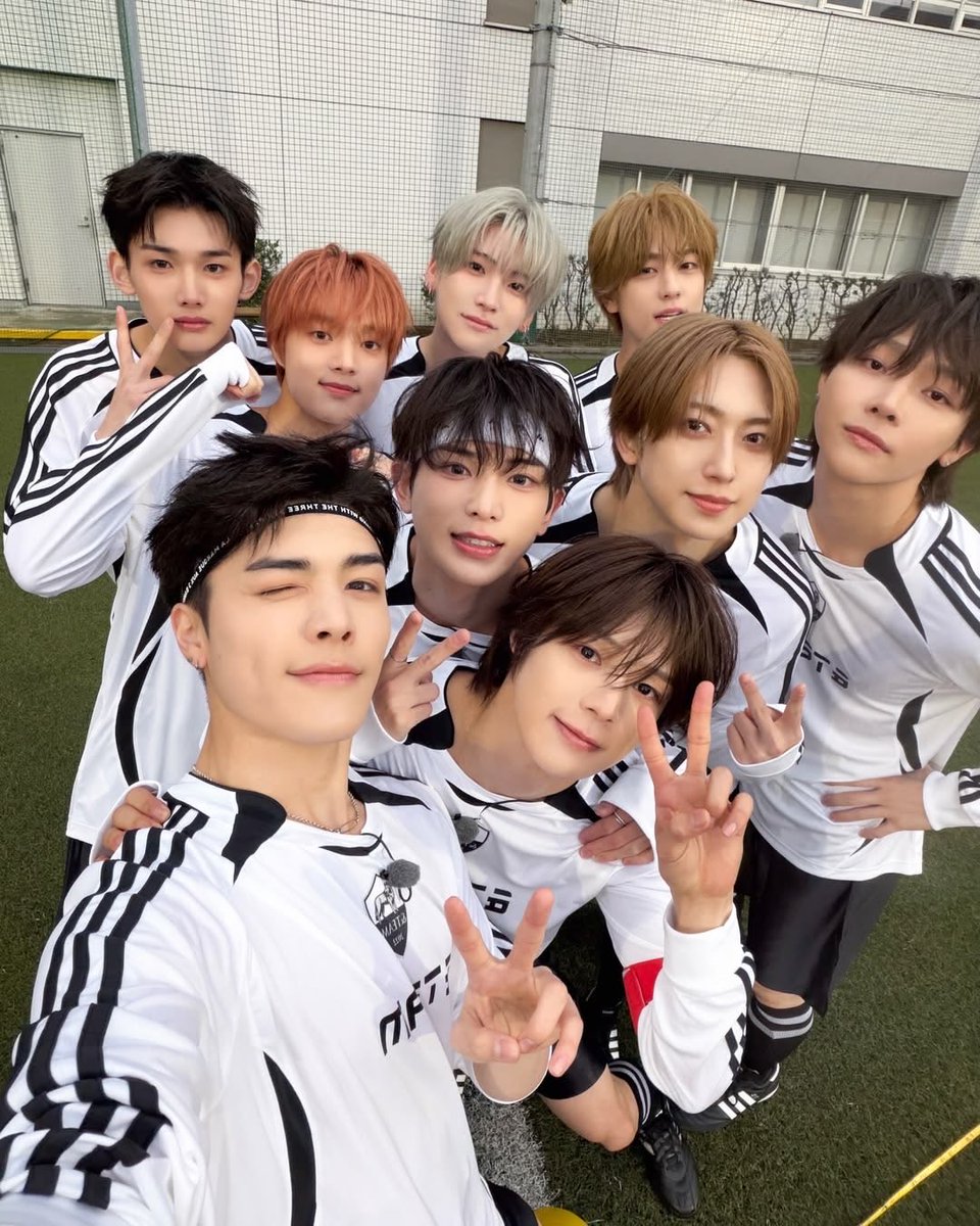 ejpopbase's tweet photo. &amp;team as mexican national team players https://t.co/WCQ5MBjD3C
