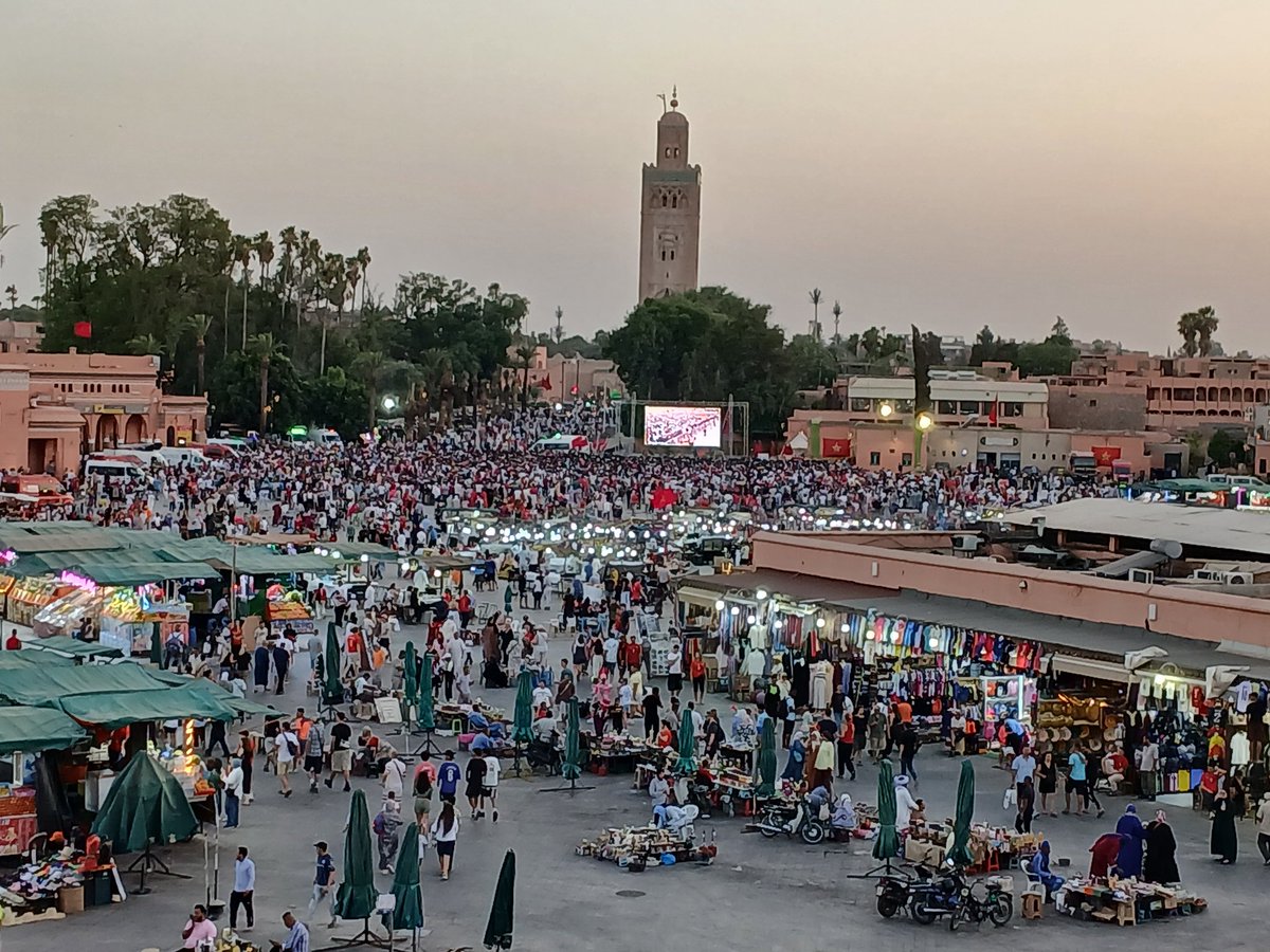 rahim_bellem's tweet photo. Ambiance phénoménale à #Marrakech pour #France #Maroc . Un match au goût de revanche pour les Marocains. Décisif pour les Bleus. https://t.co/x7qKrrQhRE
