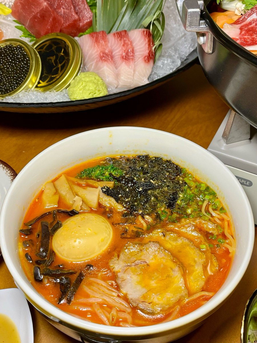 mediasystems's tweet photo. [Late-night stalls hum with warmth—steaming ramen in ceramic bowls, a silent bottle of cold sake on the edge, and the kind of small, unspoken comfort that wraps around tired shoulders after the city’s lights dim.]， https://t.co/ENqyXbdyFk