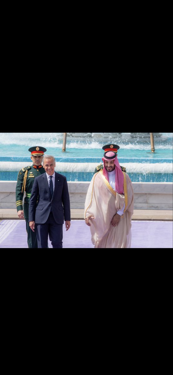 oio7w's tweet photo. @A_Gentle_1 @B0fahad511 السرداب في رحم امك اليوم اخر ظهور ل سيدك وسيد اسيادك الامير محمد بن سلمان مع رئيس كندا الي صرفكم وقالكم توقفوا الاستثمار معهم 🤣🤣 https://t.co/az9eUbnU5h