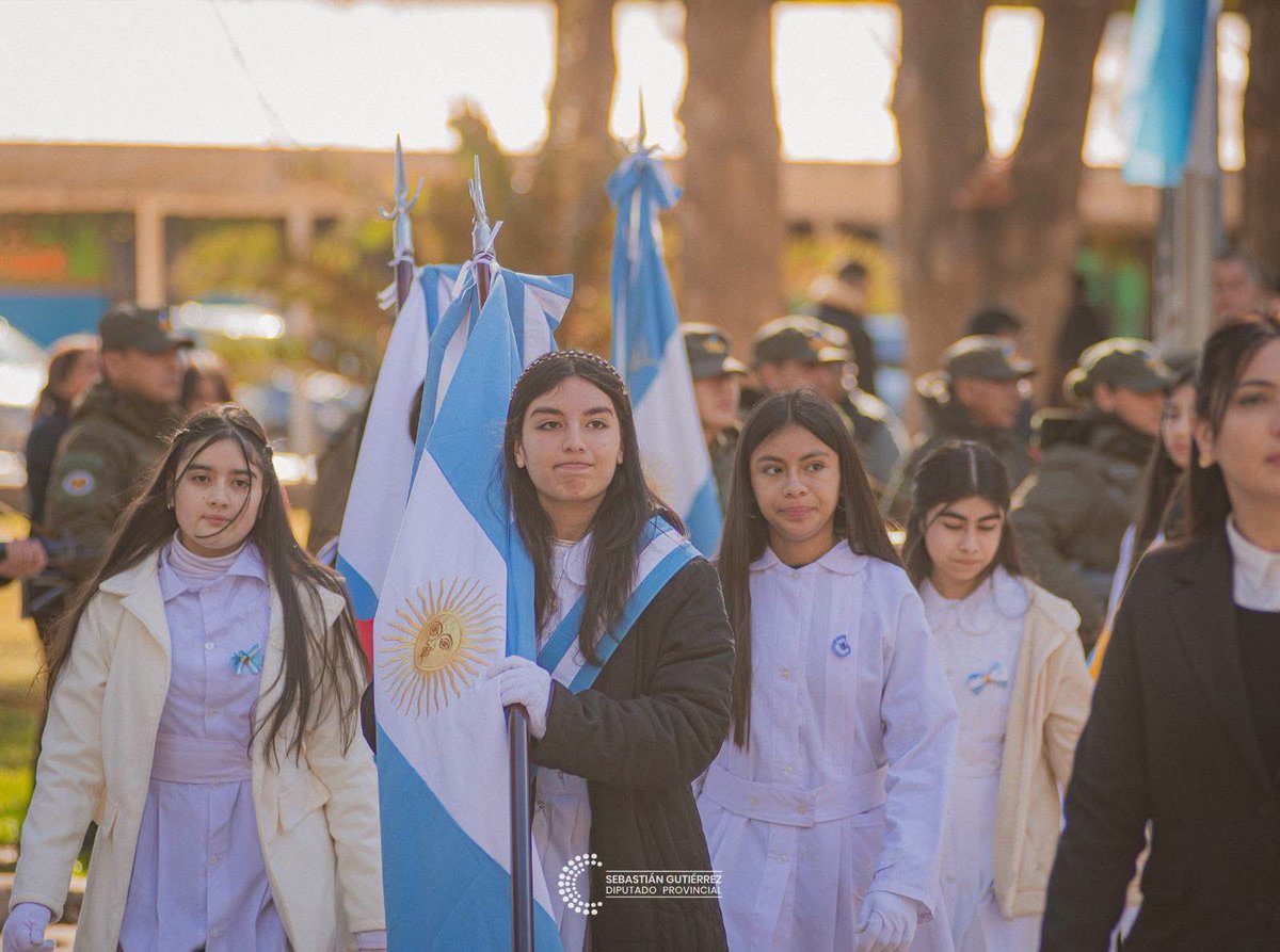 sgutierrez978's tweet photo. La Independencia se construye cada día con compromiso, convicción y unidad. Renovemos el orgullo de ser argentinos y el compromiso de seguir trabajando por una Patria libre y soberana.

¡Feliz Día de la Independencia! 🇦🇷

#9DeJulio #IndependenciaArgentina https://t.co/ylZEv70Mqb