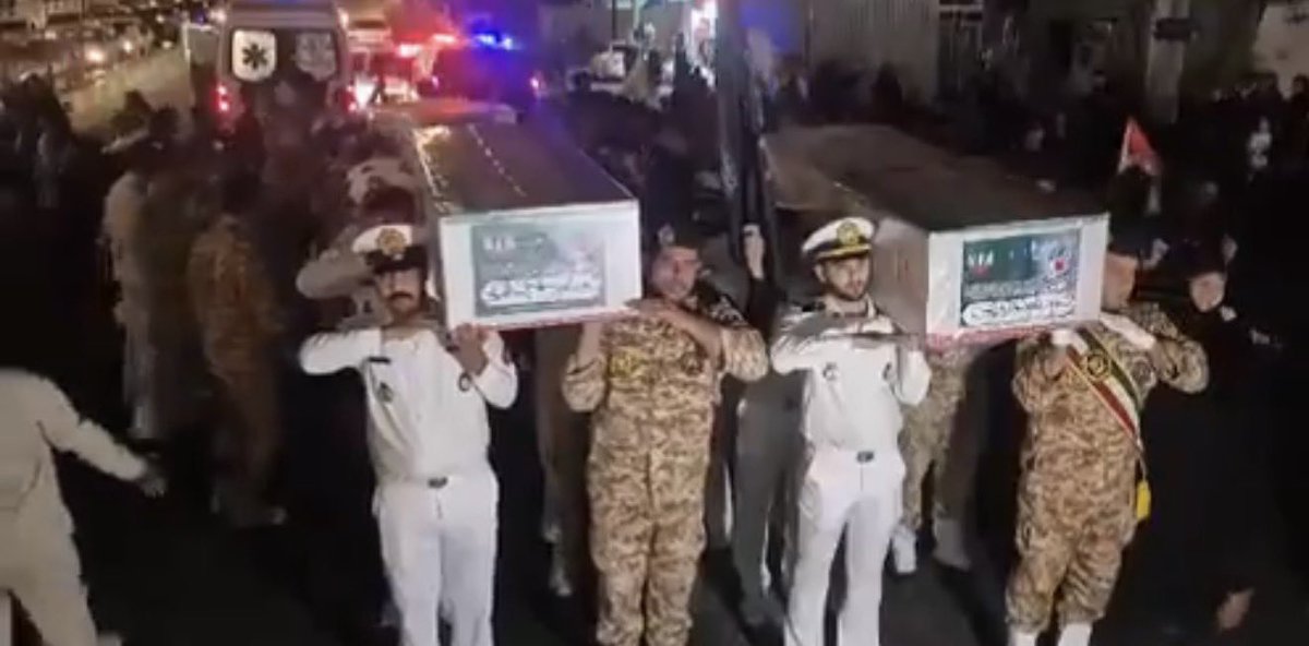RADOCLUB's tweet photo. عاقبت ارتشی که به مردم نپیوست.

دو شب پیش در حمله امریکا کشته شدند. https://t.co/pt5hu5GiKx