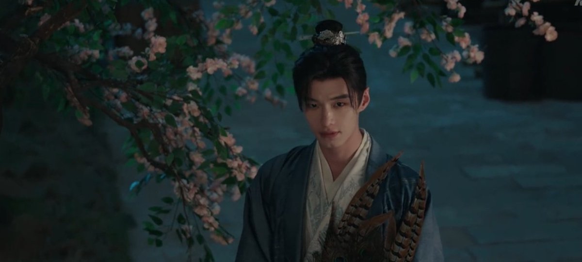hazarwaell's tweet photo. I love how much he does for her without her even knowing😙

#BlossomsOfPower #Mengziyi https://t.co/QCbsmC1aZZ