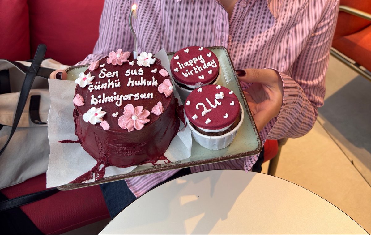 zehgg's tweet photo. dgko pastamın güzelliğine bakınnn🥳🥳🩷 https://t.co/MSBsnY354O