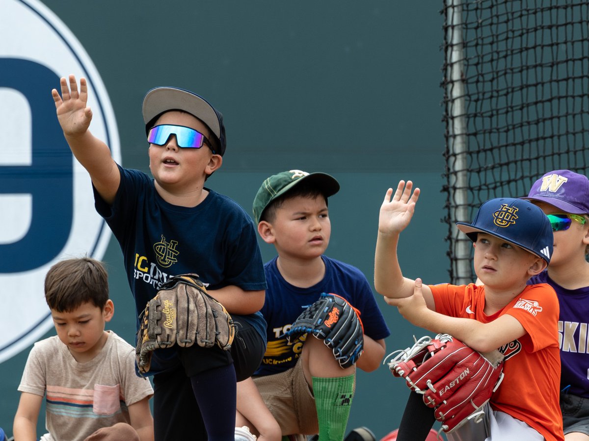 UCI Baseball tweet media