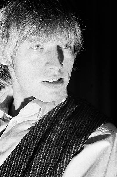 brianjonesera's tweet photo. Creativeness is the acceptance of fate in art. Art comes from a peace of mind, doing things step by step.
You accept to take certain risks one step at a time, because guidance will always be there. 💫

Photos of Brian Jones by Daily Mirror/Mirropix, 1964. https://t.co/RTYN3bgfPM