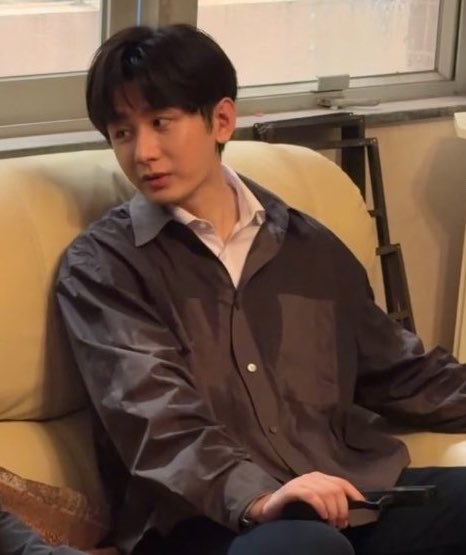 koonuu85's tweet photo. คิดยังไงถึงมาสอบตำรวจ

ก็ผมมีพี่เป็นไอดอล พี่เป็นเป้าหมายของผมเลย ติดแน่นอน รอดู

จะไหวแน่นะ

ไหวดิ กำลังใจผมก็มี เห็นอย่างงี้ก็เถอะแต่ผมถึกนะ ละพวกอบายมุขนี่ก็ไม่เอาเลย หลีกเลี่ยงตลอด

วันก่อนเห็นลงสตอรี่เล่นไพ่

เห้ย ผมลงโคลสเฟรนด์ พี่เห็นได้ไง

เหอะ ป๊อกทุกดอกแล้วบอกหลีกเลี่ยง https://t.co/sAHeUA0FVE