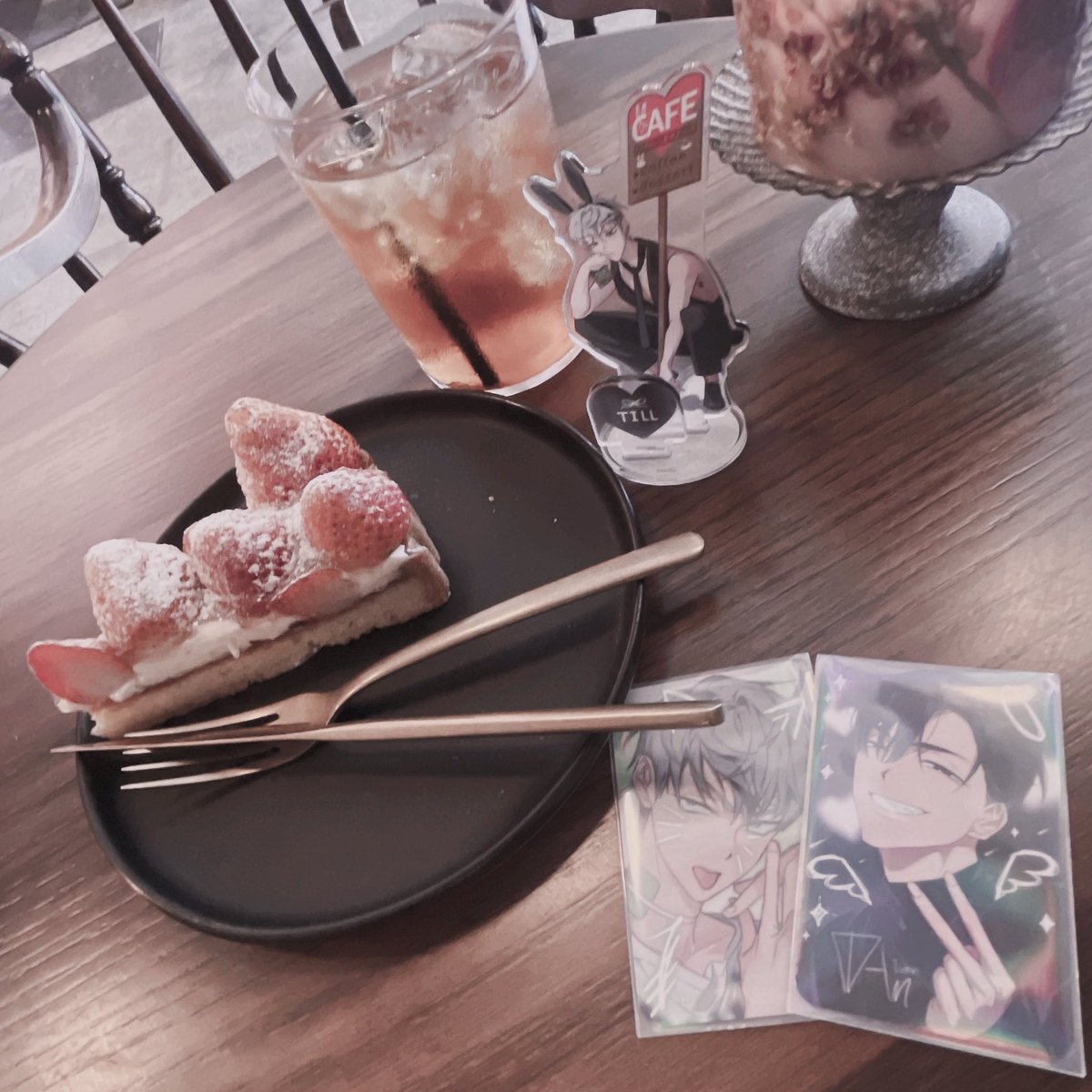 A_ma31__'s tweet photo. 下北沢のプリンセスタルト🥧🍓
店舗限定のとか期間限定もあるらし〜～い https://t.co/pAP6QdoEgg