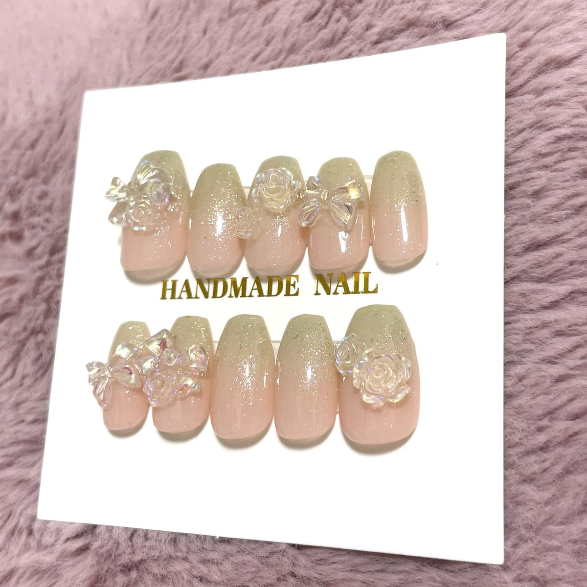 mignon__nailtip's tweet photo. メロンソーダみたいなしゅわしゅわきらきらチップを作ろうとしたんです…完全に桜餅🌸🍵 https://t.co/BnlU1zB4Dp