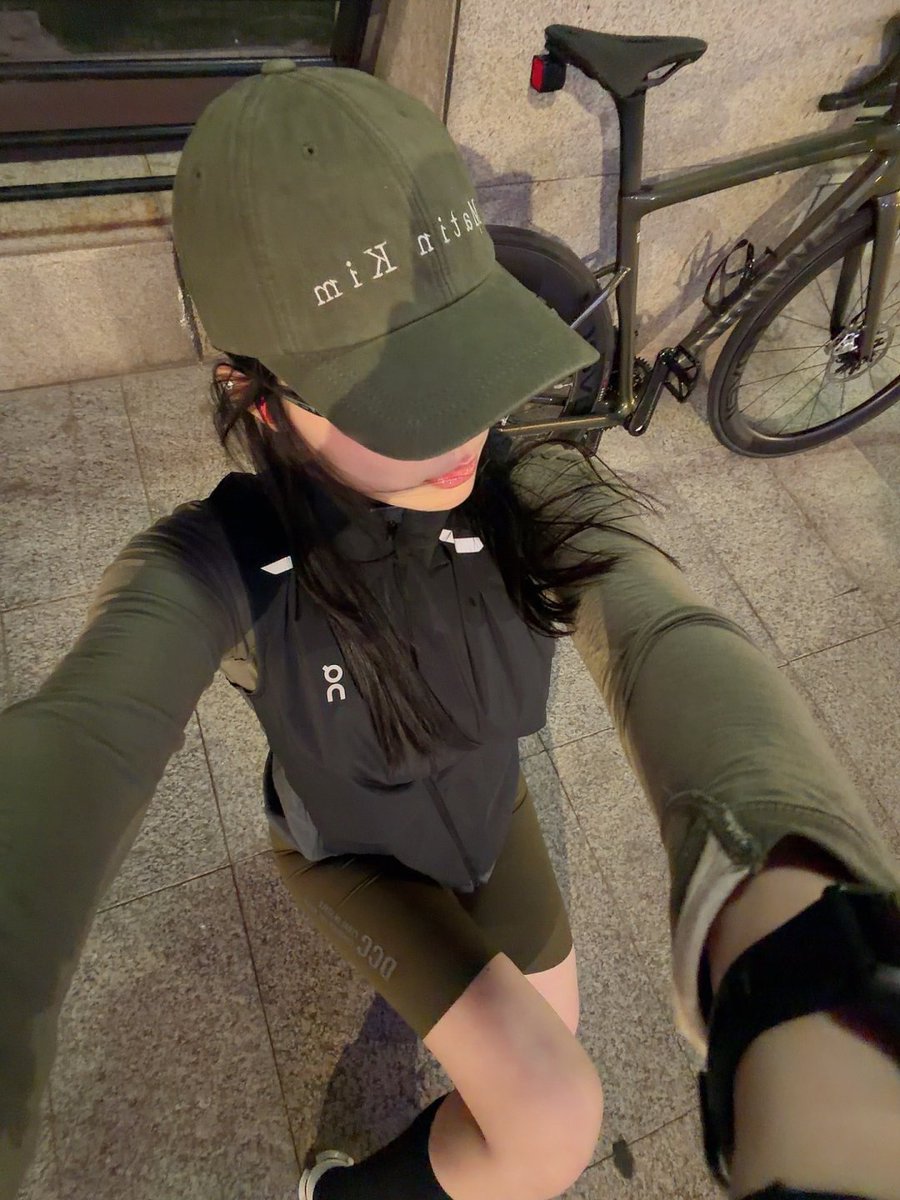Kodeokgy's tweet photo. いつでもどこでも、心に目標があれば、前に進む力を見つけることができる。 https://t.co/vA8lTFkuJy