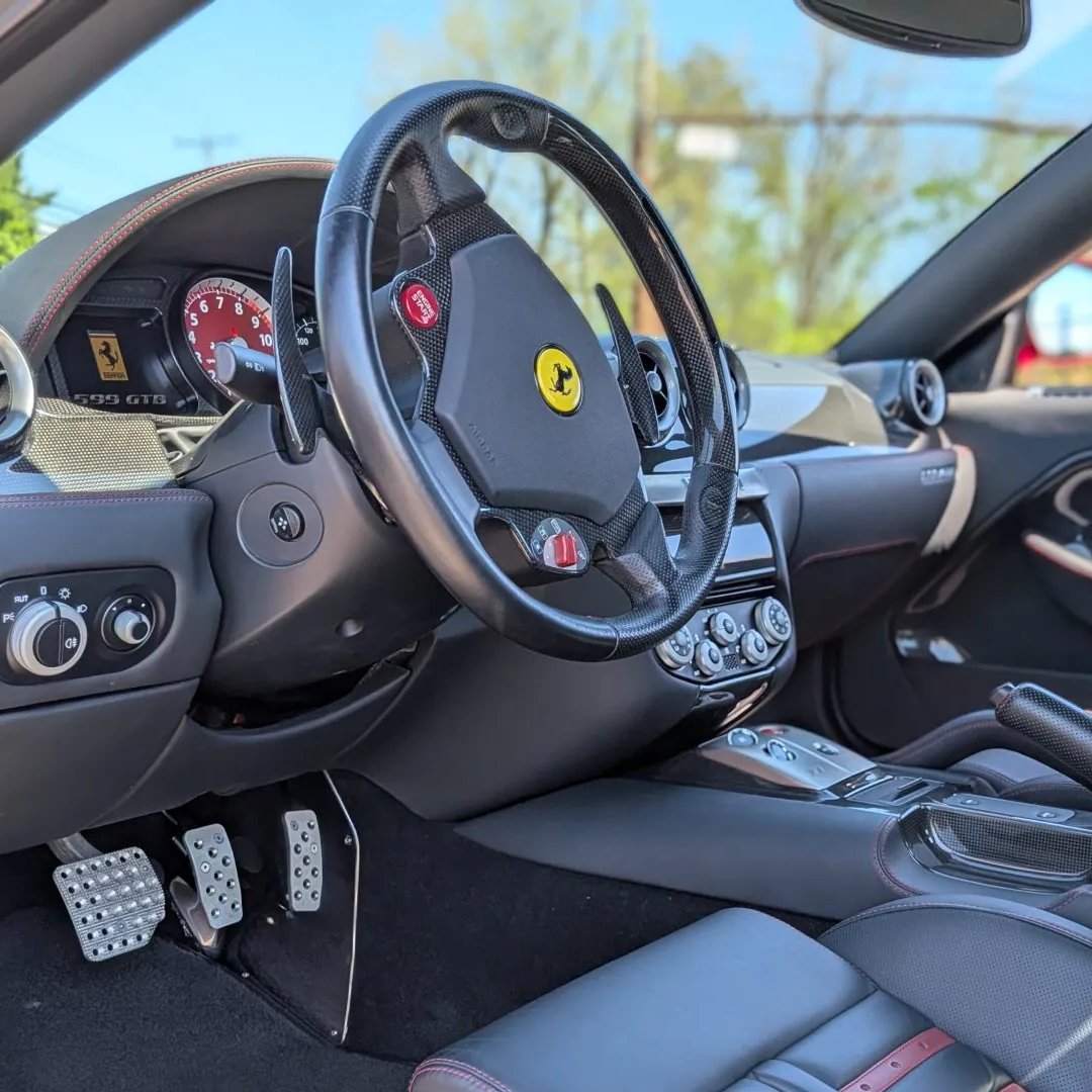 Bringatrailer's tweet photo. Rosso Monza > Rosso Corsa 

https://t.co/3wvS1NuFmN https://t.co/ynaidawlwD