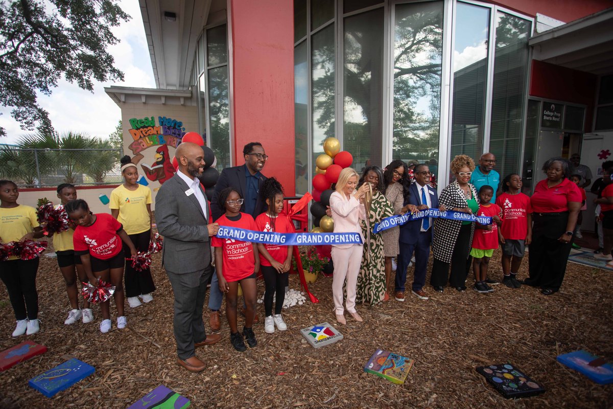 MayorDeegan's tweet photo. The opening of this brand‑new Little Free Library at Sallye B. Mathis Elementary School represents what happens when a community comes together with one shared goal: helping every child discover the power and joy of reading. This is the result of a great partnership between @DuvalSchools, @KidsHopeJAX, River City Readers, the @jaxlibrary, and @CISJAX. Each of these organizations brings something unique, but together they are bringing the opportunity of reading directly to you, our students and the children of this neighborhood.