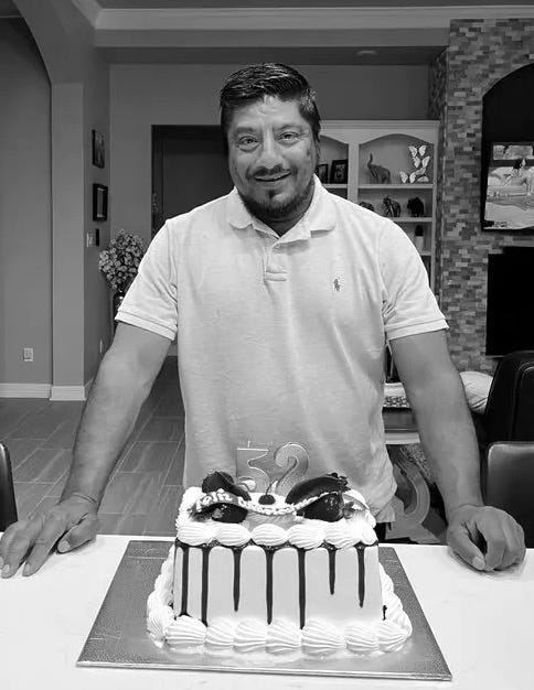 3Totovic's tweet photo. This is Ronaldo Salgado &amp; his beloved father was shot &amp; killed by ICE in Houston after a traffic stop. His father Lorenzo Salgado Araujo was 52 year old Construction Worker who picking up his coworkers.

lorenzo salgado araujo gofundme 😳

https://t.co/zIkzOxN7x0 https://t.co/XrkyByrKac