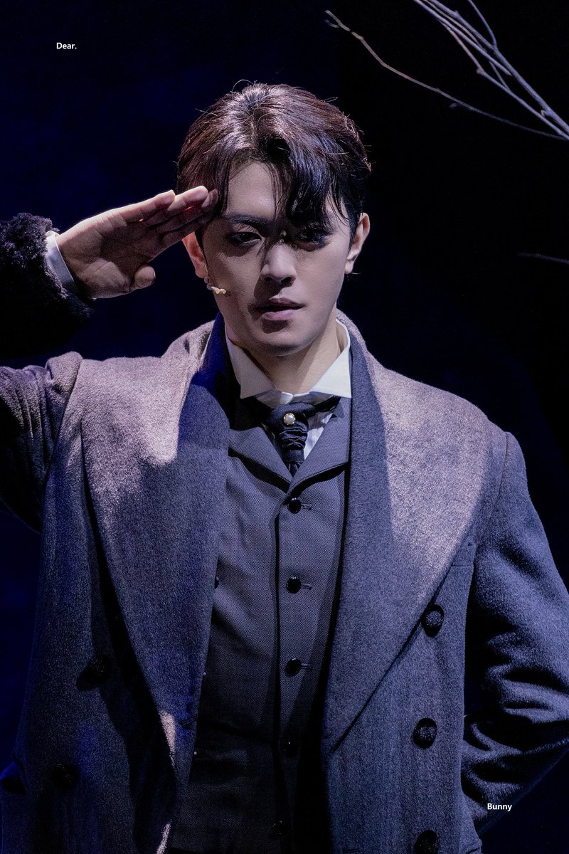 dear_fss's tweet photo. 251018 뮤지컬 데카브리 스페셜 커튼콜
<얼어붙은 도시>
-
알렉세이 役 | #변희상

국경 너머 혁명의 이야기, 새로운 세상 https://t.co/ESve3m7eHn