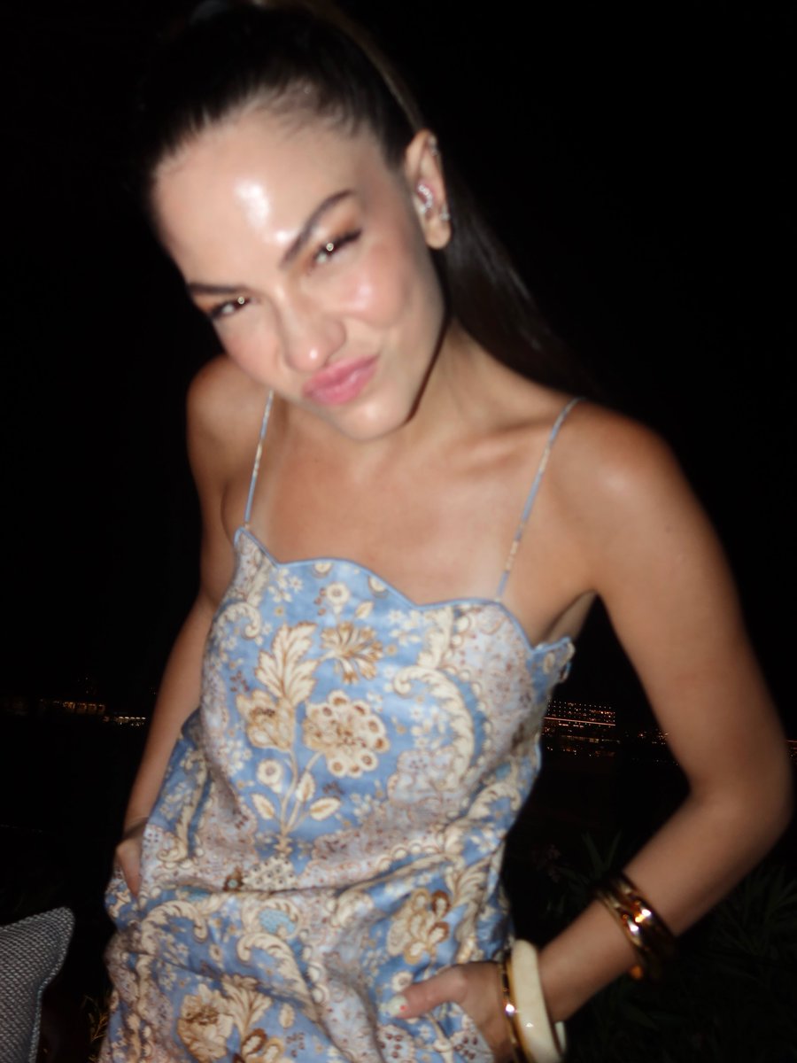 DemetOzdmrMedia's tweet photo. #demetözdemir 🐚 https://t.co/OUDs4k2iL9