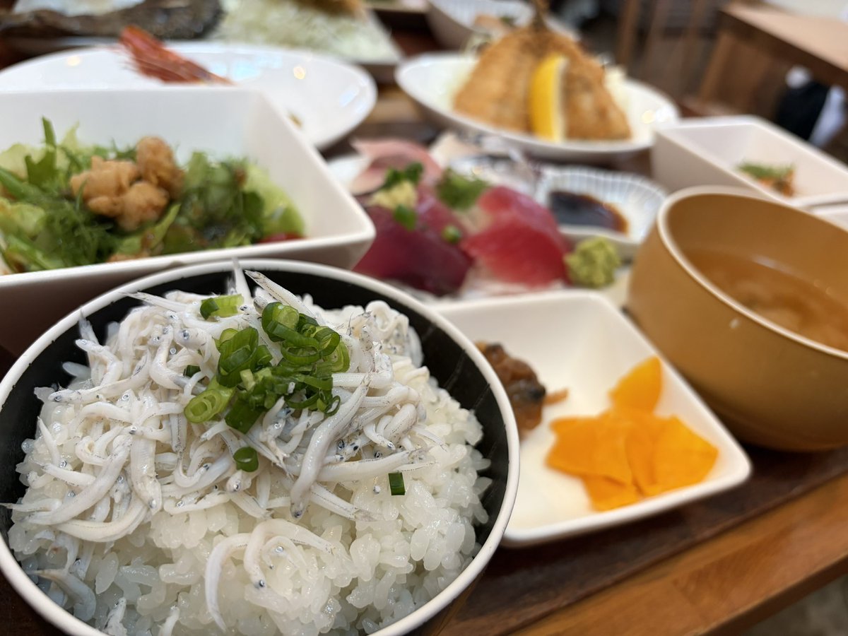 chiboo0509's tweet photo. 久しぶりの一日オフで美味しいご飯と海を求めて平塚へ。

そろそろ日焼けの準備しないとね！
夏きたぞー！！！ https://t.co/k5xoy90gf5