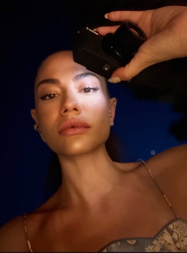mycapella01's tweet photo. Linda 💙

#DemetÖzdemir https://t.co/YskK5n9DqW
