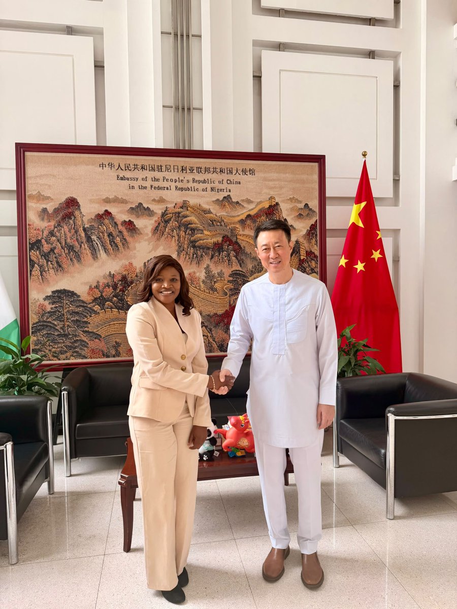 hrishub_'s tweet photo. It was an incredible honor to join the Director General of the National Institute for Policy and Strategic Studies (NIPSS), Prof. Ayo Omotayo, and his technical team for a high-level engagement at the Chinese Embassy today. https://t.co/hpObPfBhe2