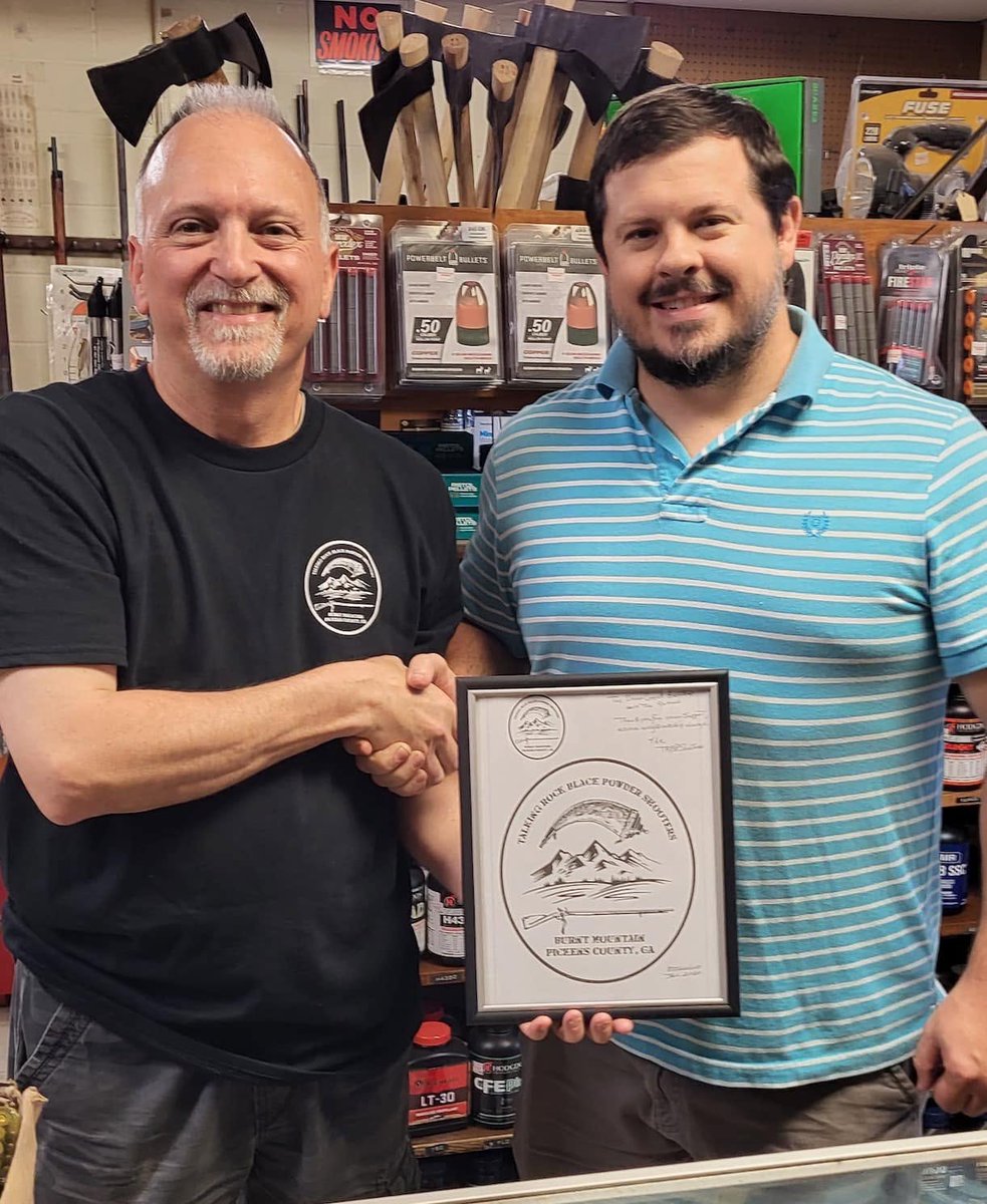 DeercreekTrade's tweet photo. Deercreek Trading Company LLC is a proud sponsor of the Talking Rock Blackpowder Shooters #talkingrock #NMLRA #trbps #TalkingRockBlackPowderShooters #blackpowder #rendezvous https://t.co/B9BF8M2DYE
