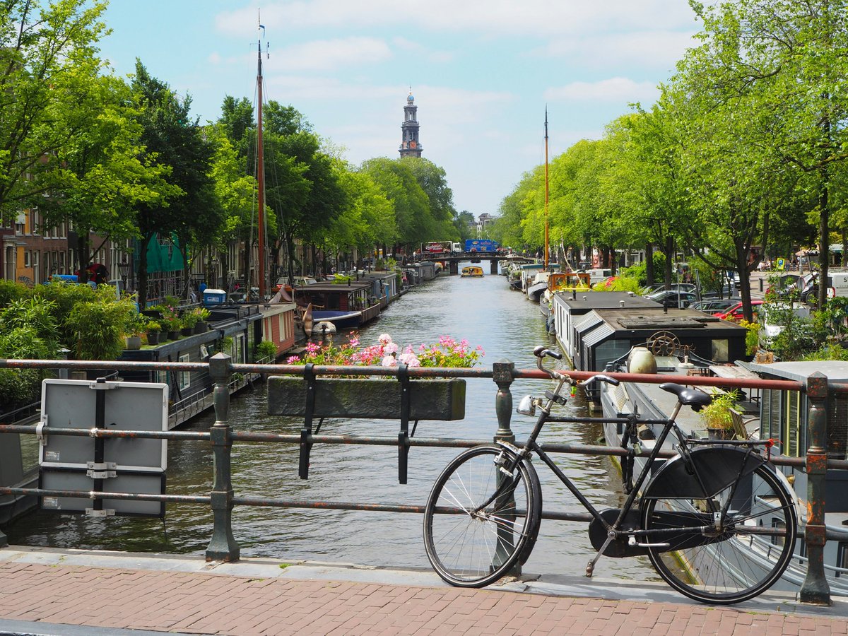 LuizaJarovsky's tweet photo. 🚨 The Netherlands launched its international AI strategy. It's PROUDLY European and focuses on responsible and safe AI. Main goals and action lines:

A) Enhancing Dutch and European competitiveness in AI

- Strengthening AI ecosystems through joint investments
- Increasing international market access for the Dutch AI ecosystem
- Intensifying international partnerships for AI innovation, capacity, and adoption
- Putting the Netherlands on the map as a pioneer in sustainable AI

B) Strengthening Dutch and European sovereignty in AI

- Strategic management of dependencies in the AI value chain
- Establishing strategic partnerships in the AI value chain
- Positioning Europe externally and communicating strategically
- Mitigating risks associated with AI capabilities

C) Responsible and safe use of AI

- Strengthening and internationalizing norms and rule of law principles for AI
- Promoting standards for safe and responsible AI
- Protecting human rights, democratic values, and resilience in AI applications
- Bolstering the international response to AI-driven threats

Will other European countries follow suit?

👉 Link to the full document below.

👉 To learn more about global AI governance, join my newsletter's 98,000+ subscribers (link below).