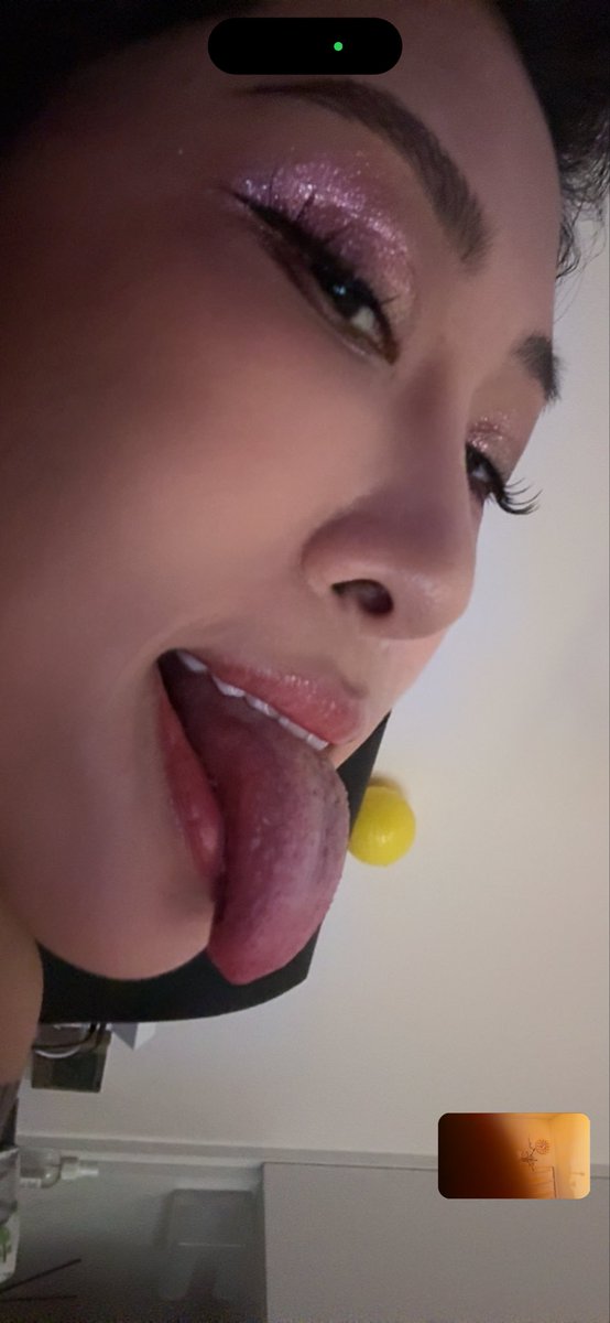 ColonelMaster's tweet photo. 网课的时候被自己骚到美到
 #上校夜翼 #夜翼骚猫 #上海美女 #上海女王 https://t.co/RTiULTPy10