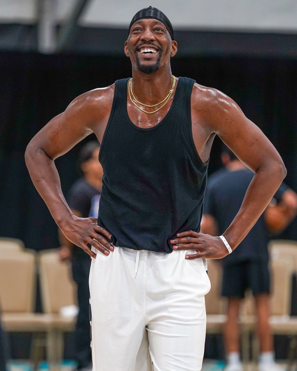 MiamiHEAT's tweet photo. All smiles in Vegas 😁 https://t.co/vky7998cjp