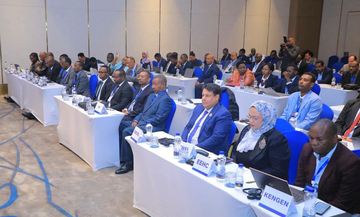 ifa_ethiopia's tweet photo. 𝗘𝘁𝗵𝗶𝗼𝗽𝗶𝗮 𝗧𝗮𝗸𝗲𝘀 𝗟𝗲𝗮𝗱𝗲𝗿𝘀𝗵𝗶𝗽 𝗼𝗳 𝗘𝗔𝗣𝗣: 𝗔 𝗦𝘁𝗿𝗮𝘁𝗲𝗴𝗶𝗰 𝗠𝗼𝗺𝗲𝗻𝘁 𝗳𝗼𝗿 𝗥𝗲𝗴𝗶𝗼𝗻𝗮𝗹 𝗣𝗼𝘄𝗲𝗿 𝗜𝗻𝘁𝗲𝗴𝗿𝗮𝘁𝗶𝗼𝗻 🇪🇹
Ethiopia’s assumption of the Chairmanship of the Eastern Africa Power Pool (#EAPP) Council of Ministers marks a pivotal step in shaping the region’s energy future.
As a leading power producer and a central actor in cross-border electricity connectivity, Ethiopia is uniquely positioned to drive a more integrated, rules-based, and mutually beneficial regional power market.
This transition comes at a critical time when Eastern Africa’s energy demand, infrastructure gaps, and climate commitments require coordinated and forward-looking solutions.
The leadership role provides Ethiopia with a strategic platform to:
• Accelerate regional electricity interconnection and power trade
• Strengthen institutional frameworks and regulatory harmonization
• Advance flagship projects that anchor economic integration
With projects such as the Ethiopia–Kenya interconnection already demonstrating tangible progress, Ethiopia’s chairmanship signals a shift from potential to implementation in regional energy cooperation.
At a broader level, this development reinforces Ethiopia’s role in advancing regional integration, energy security, and sustainable development across Eastern Africa.
@Grand_GERD
#EAPP #Ethiopia #RegionalIntegration #EnergyDiplomacy #IFA