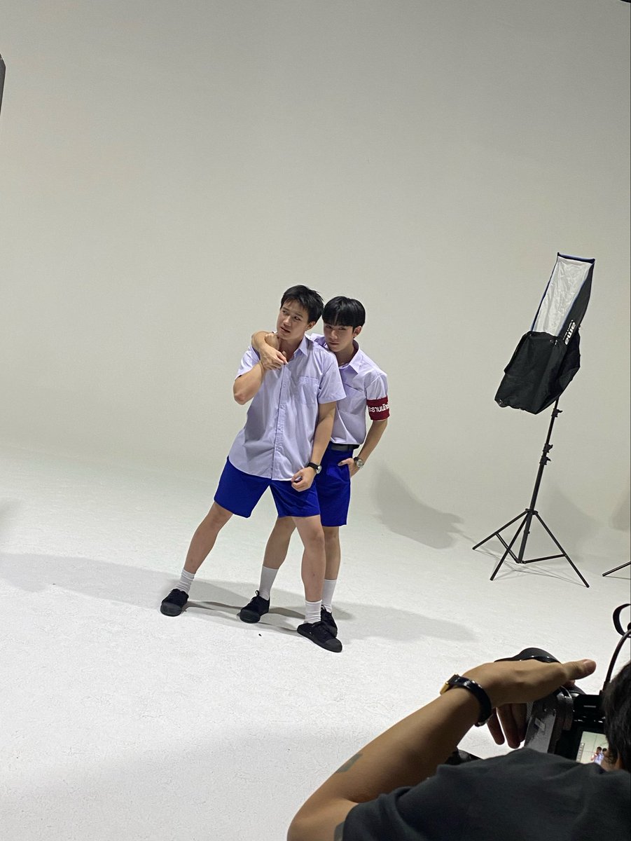 b_ganokpon's tweet photo. ภาพรวมมวันนี้😍✨

TIME ZONE WORSHIP
#TIMEZONEบวงสรวง 
#TimeZoneTheSeries
#โซนนี้มีคนจอง
#PiAmus 
#OzonePaul 
#StarHunterEntertainment https://t.co/RzxT2A4z0m