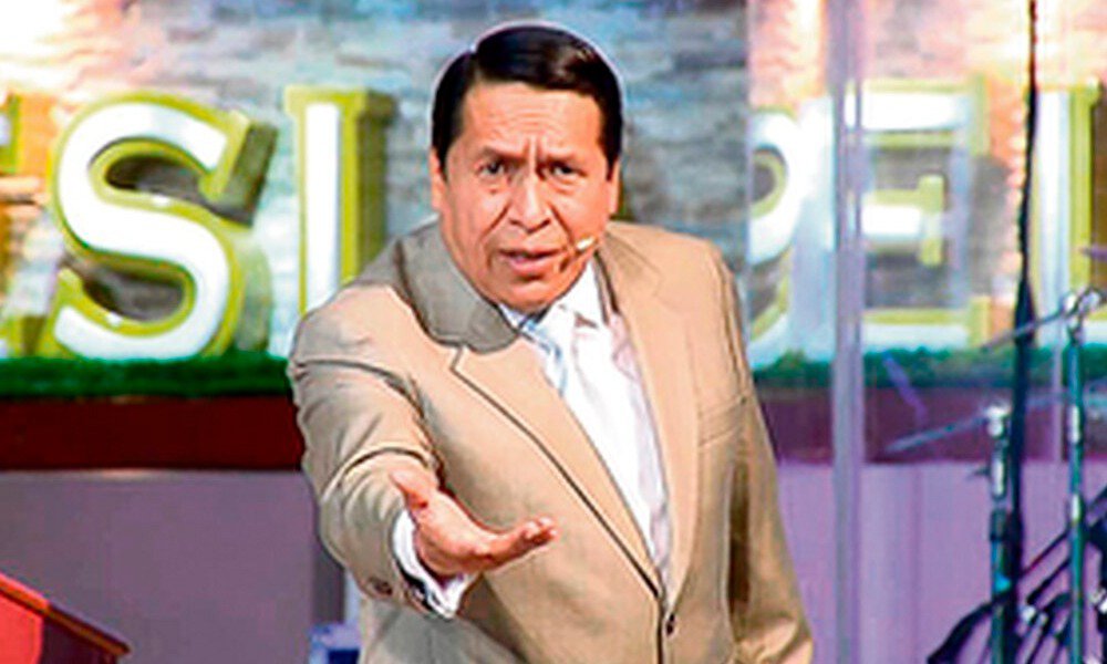 dra_misti_rock's tweet photo. No sé por qué se crítica tanto a las iglesias evangélicas si nos dan personas empáticas, ejemplares y llenas de amor como Milagros Jauregui, Julio Rosas o el Pastor Santana 😌 https://t.co/UKlrzziqlA