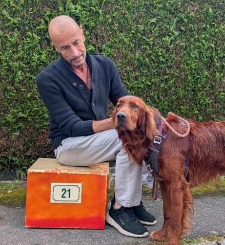 daily_romania's tweet photo. A 56-year-old Frenchman who let four illegal migrants from Africa stay in his house over winter is now homeless after they refused to leave

They threatened to 'smash his face' and committed several acts of property damage https://t.co/wjjT9aMs2h